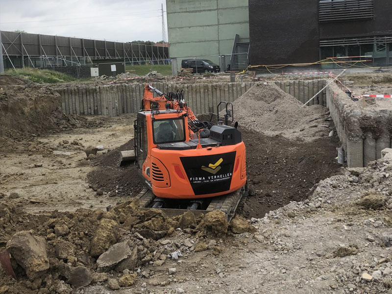 grondwerken zwembad Ronse Oost-Vlaanderen